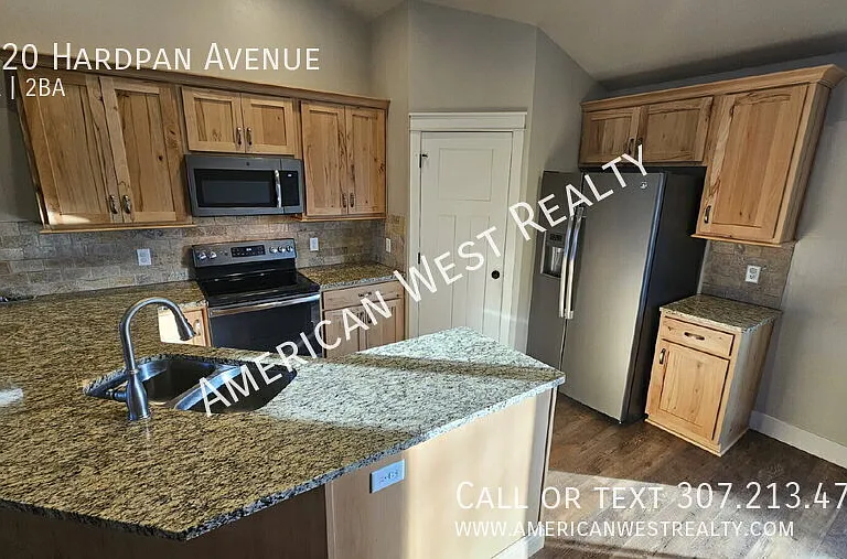 3020 Hardpan Ave — Photo 4