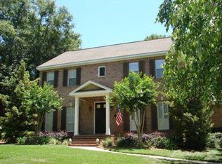 9 Greenbrier Ln, Fairhope, AL 36532