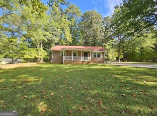 2408 Happy Valley Cir, Newnan, GA 30263