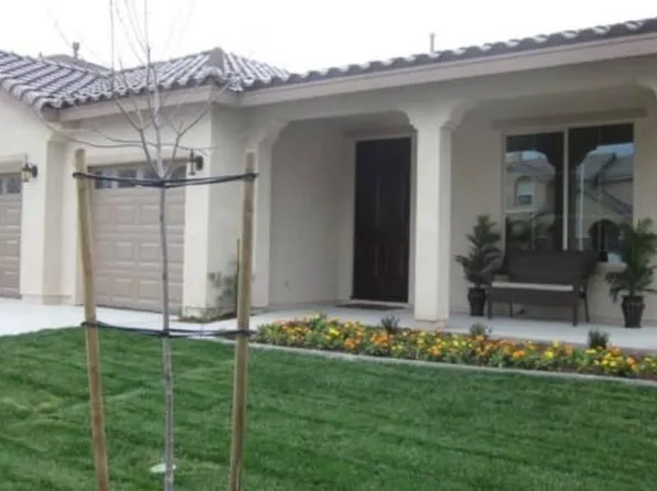 1821 Steinbeck Ave, San Jacinto, CA 92583