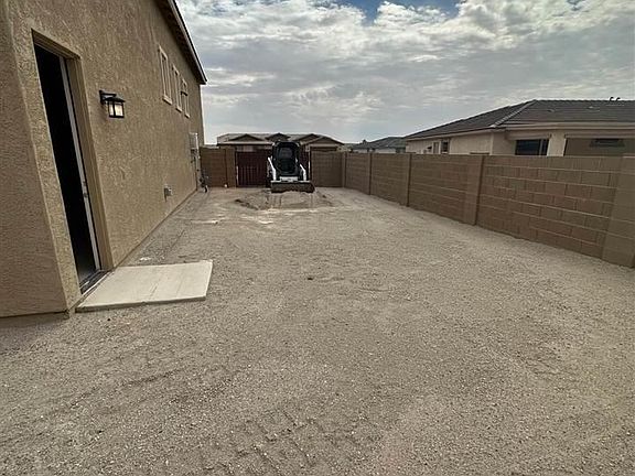 4th image of 14600 E 42nd Pl