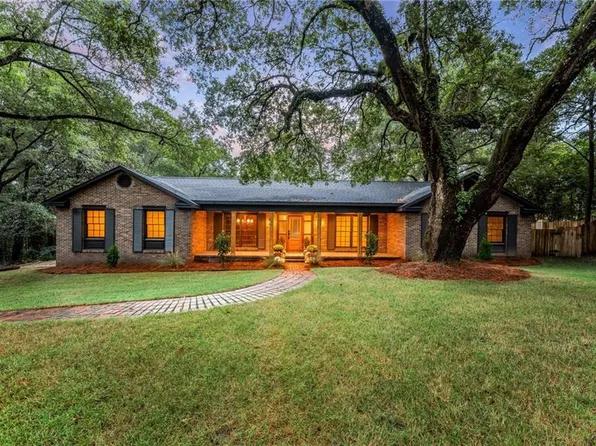 305 Trent Mill Ct, Mobile, AL 36608