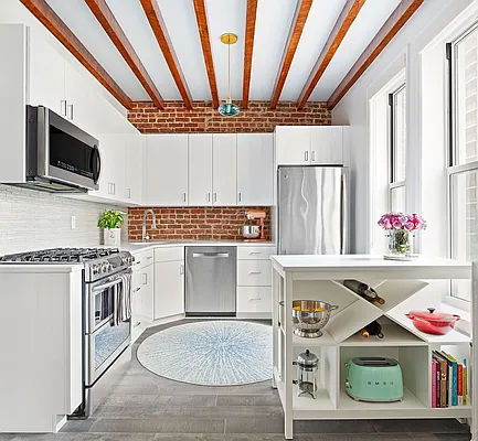 Sold by Compass | media 11