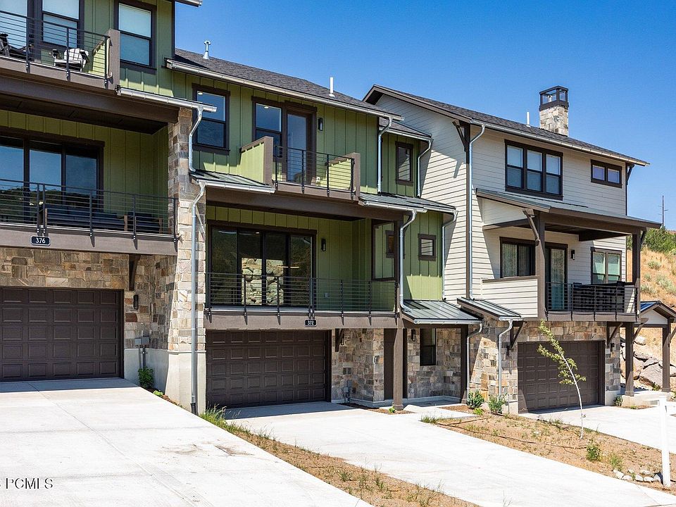 1st image of 372 W Ascent Dr