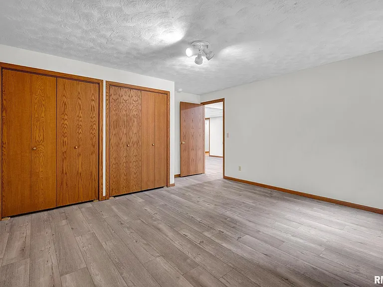2321 W Pintura Ct — Photo 25