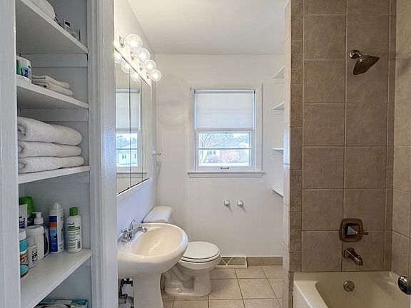 3rd image of 3715 Rural St