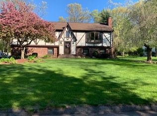 55 Eastland Rd, Longmeadow, MA 01106