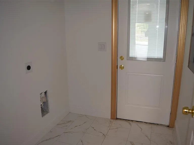 445 Road 5102 #J — Photo 32