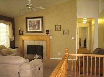 4th image of 11928 S Janice Dr