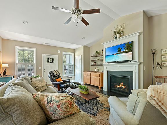 5th image of 238 Inlet Pointe Dr
