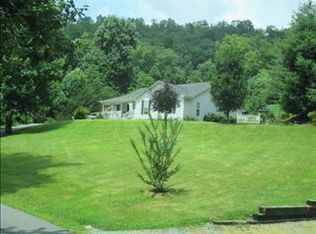 111 Rock Field Way, Sylva, NC 28779