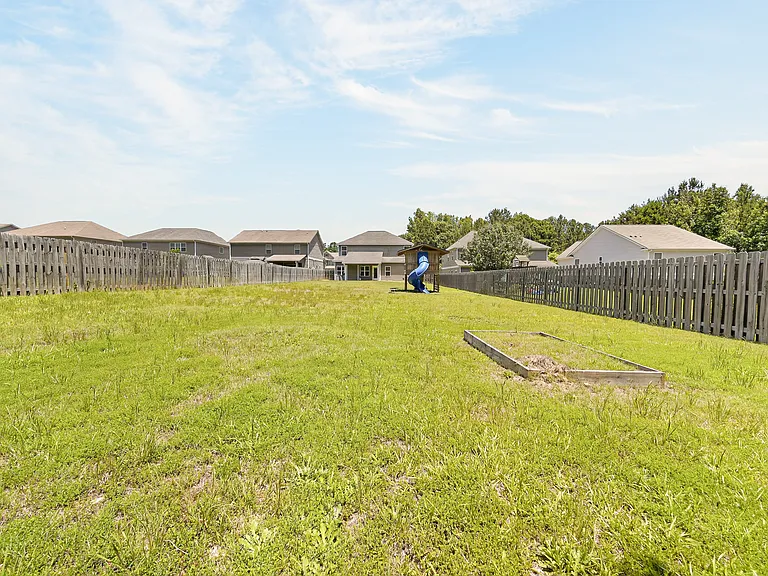 9566 Yarbrough Rd — Photo 29