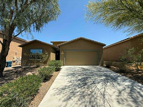 2nd image of 1147 E Empire Canyon Ln
