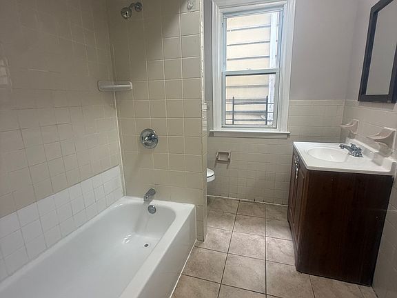 4th image of 62 S 13th St #2B