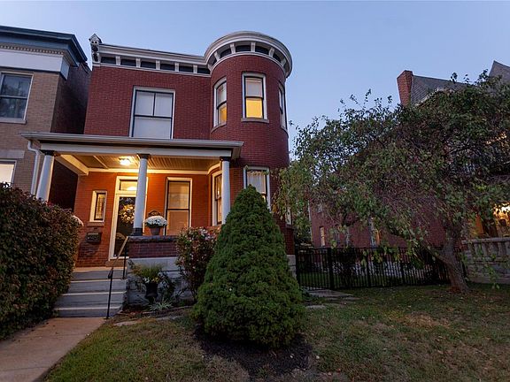 3rd image of 4243 Cleveland Ave