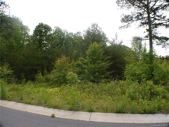 3rd image of 2260 Evergreen Dr