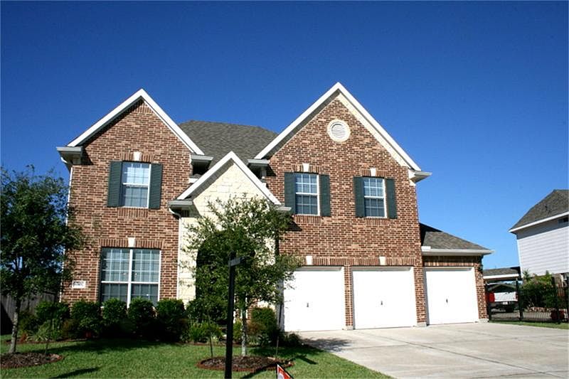 Very spacious beautiful 2 story home