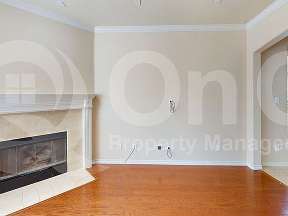 5th image of 704 Clear Water Dr