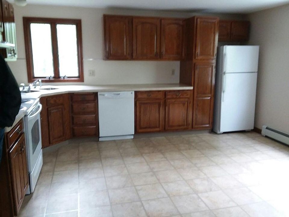 2nd image of 592 Brayton Point Rd