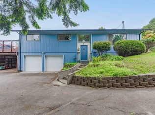 93702 Bay Park Ln, Coos Bay, OR 97420