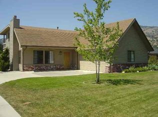 23821 Pebble Beach Ln, Tehachapi, CA 93561