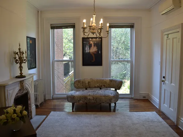 402 Grand Ave, Brooklyn, NY 11238