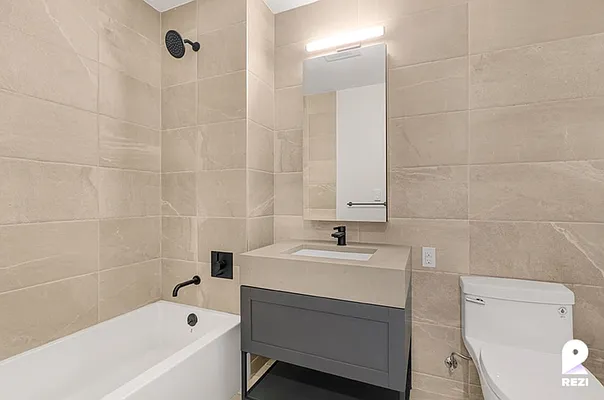 Rented by REZI | media 34