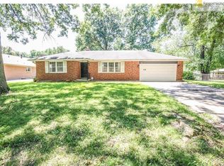 9501 E 29th St S, Independence, MO 64052