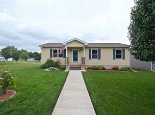 342 19th Pl, Clinton, IA 52732