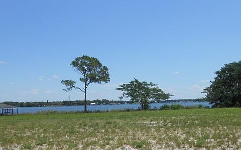 1st image of 466 Sunset Pointe Dr