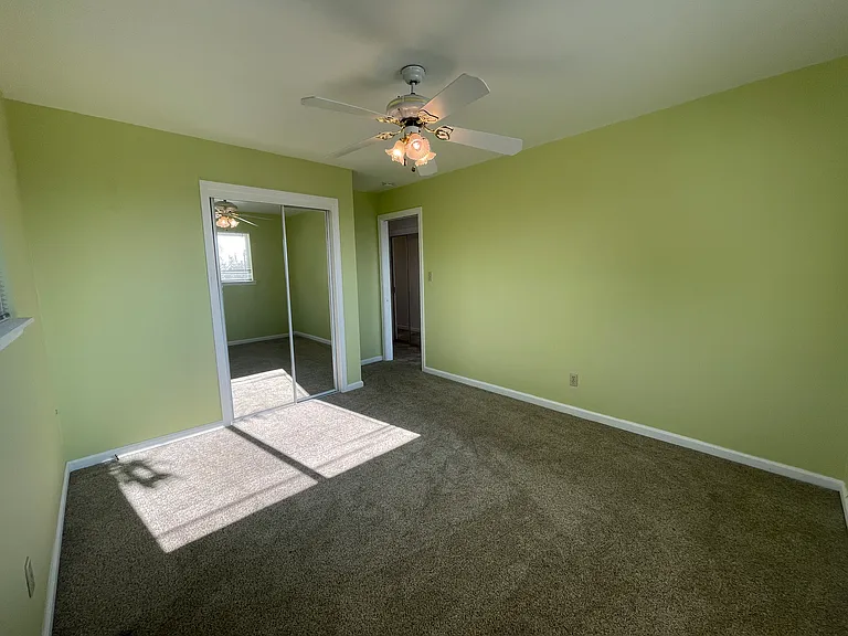 48 Edgemont Dr — Photo 7