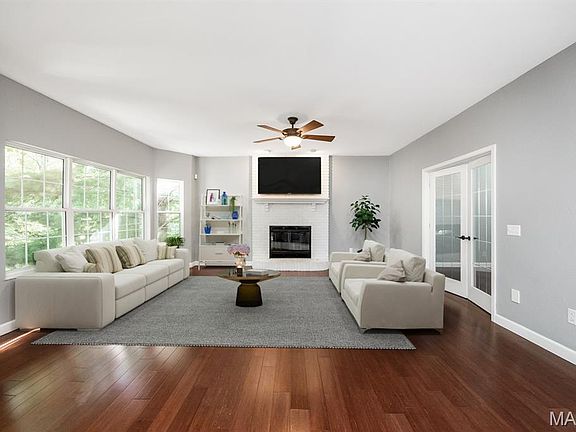 3rd image of 107 Knob Creek Ln