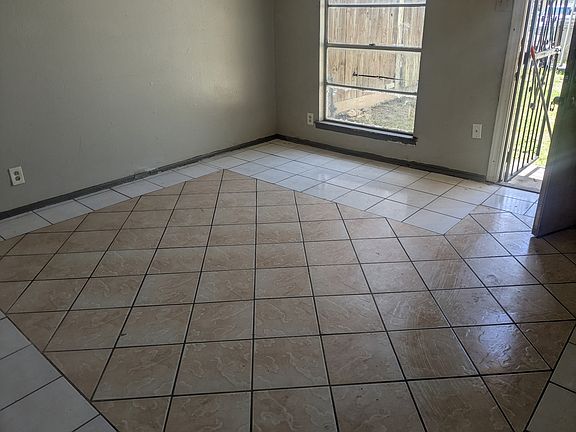 2nd image of 5507 Little Creek St