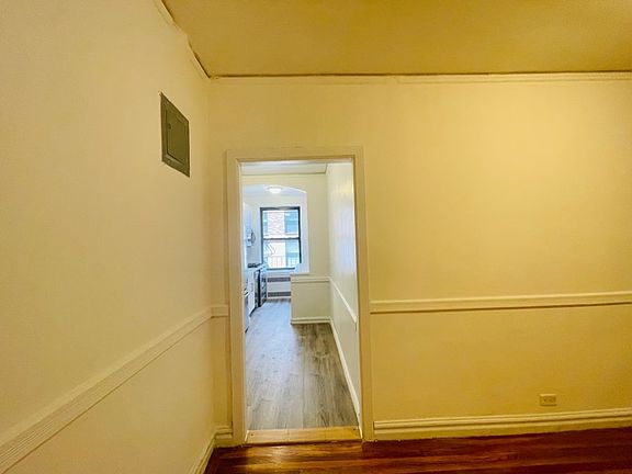5th image of 3240 Henry Hudson Pkwy E #2P