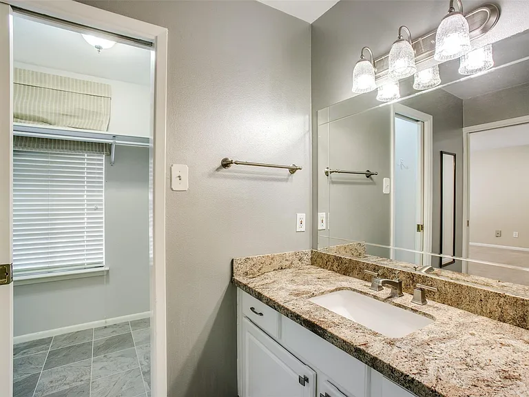 11658 Lakeside Park Dr #313 — Photo 27