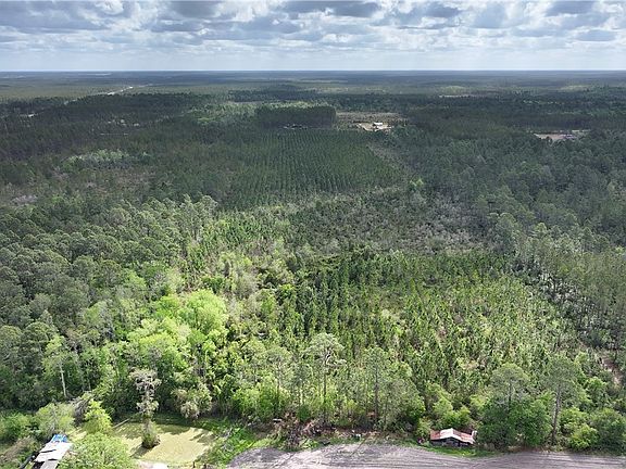 3rd image of 120 S Farms Edge Rd