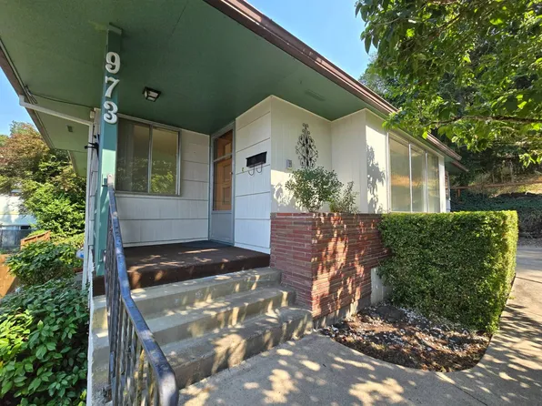 973 SE Glenn St, Roseburg, OR 97470