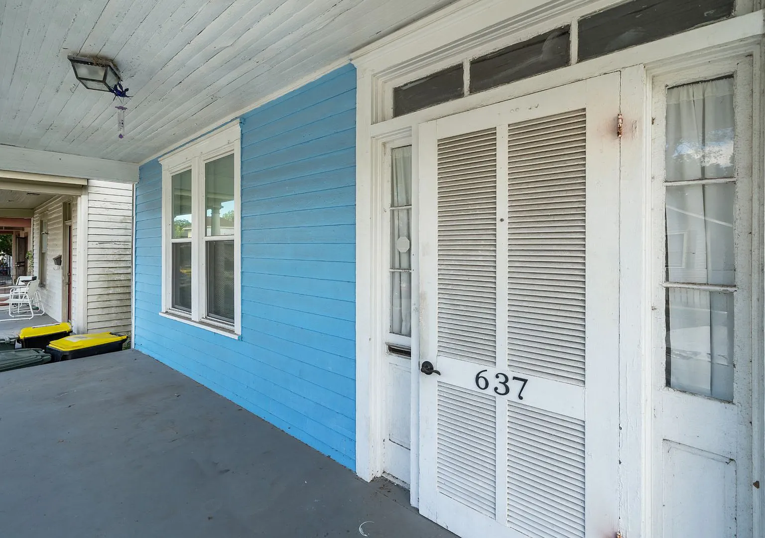 Historic Charm Meets Modern Living - Spacious 4BR Home Near Forsyth Park — Photo 4