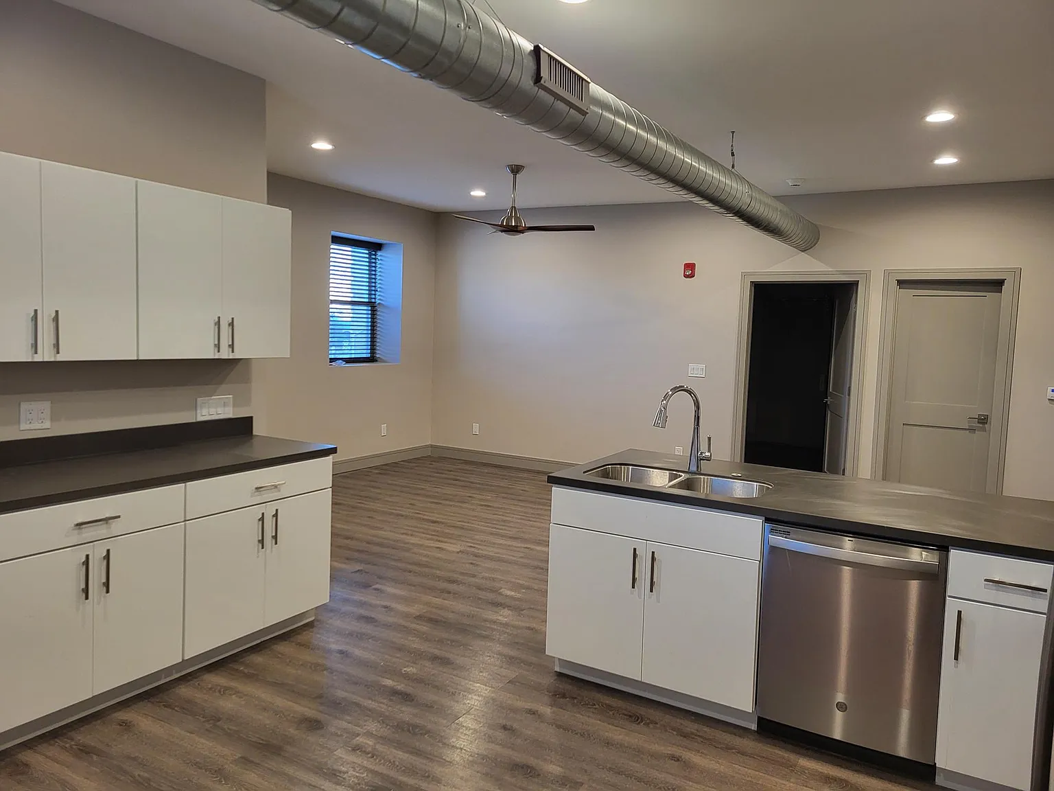 1 bed, 925 sqft, $1,225 — Photo 3