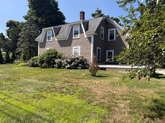 5th image of 210 Court St