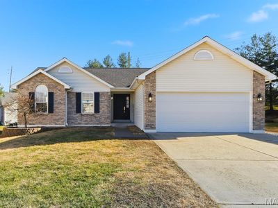 6264 Water Tower Place Dr, Saint Louis, MO, 63129