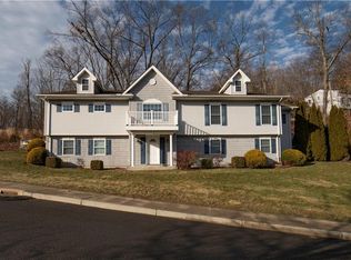 31 Silver Ridge Ln #31, Naugatuck, CT 06770