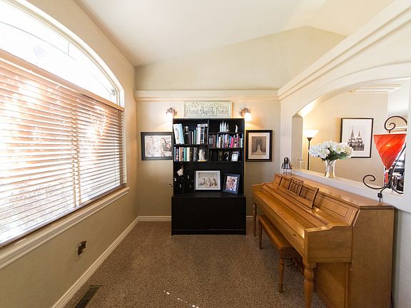 4th image of 3836 W Salinas Dr