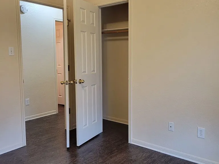 1534 Shoshoni Trl — Photo 7