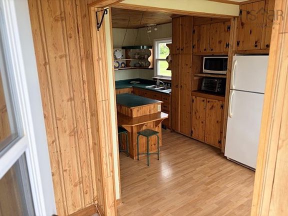 2nd image of 80 Appalosa Trl