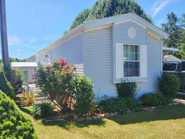 39 Pine Ave, Franklin, NC 28734