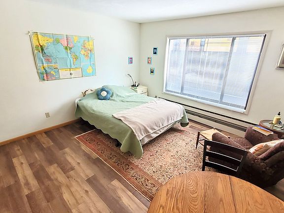 5th image of 1215 4th St SE #193738b50