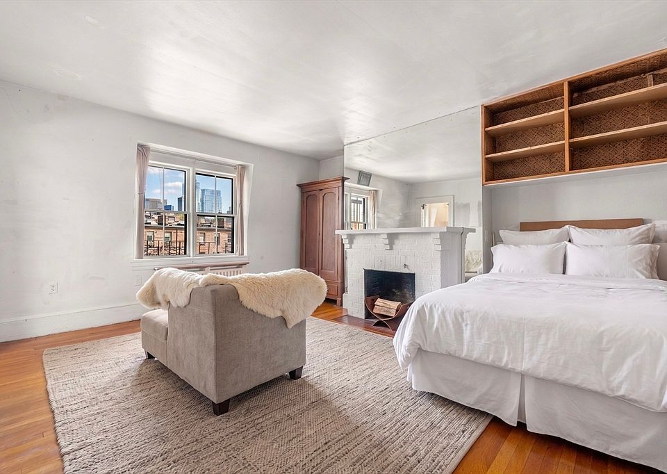 1st image of 8 Brimmer St APT 5B