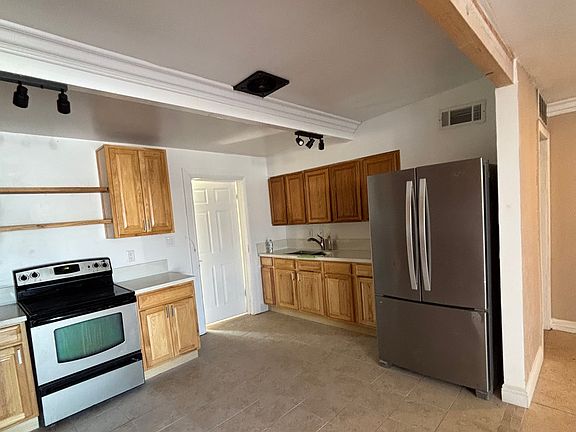 3rd image of 501 Princeton St