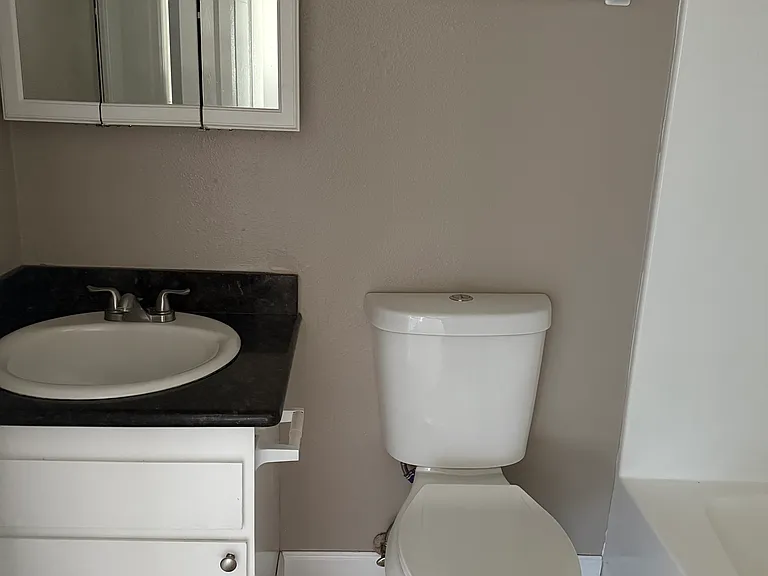 1194 Susan Ct NE #1194 — Photo 7